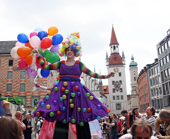 München feierte am Samstag seinen 856. Geburtstag. Auch am Sonntag gehen die Feierlichkeiten in der Innenstadt weiter. Die Bilder vom Stadtgründungsfest!