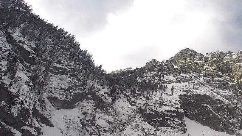 Bilder vom aktuellen Einsatz der Bergwacht Berchtesgaden. Die Leiche des Vaters wurde mithilfe eines Hubschraubers geborgen. Bilder vom aktuellen Einsatz der Bergwacht Berchtesgaden. Die Leiche des Vaters wurde mithilfe eines Hubschraubers geborgen.