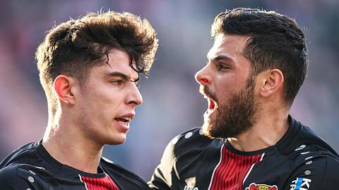Werden Bayer Leverkusen wohl verlassen: Kai Havertz (l) und Kevin Volland.