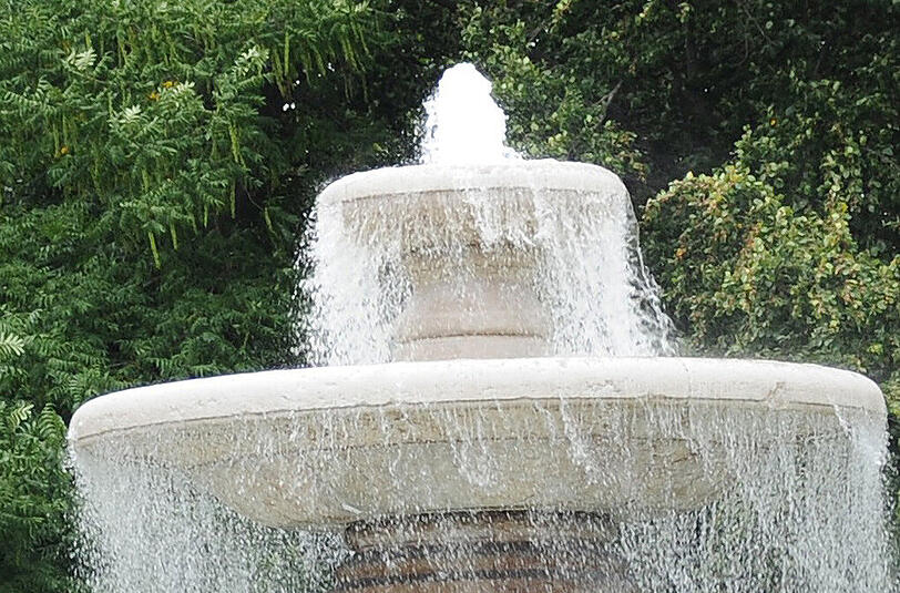 In einem Springbrunnen in Bad Kissingen wurde die Leiche einer Frau gefunden. (Symbolbild)