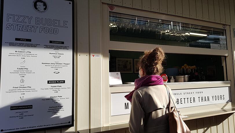 Bestellt wird am Kiosk im Interims-Elisabethmarkt.