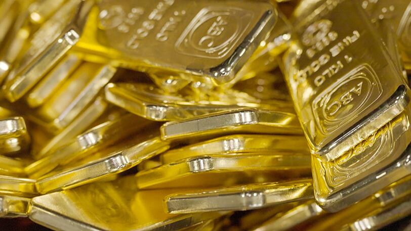 Wie bei Dagobert: In der Schweizer Raffinerie Valcambi schichten sich die Goldbarren. Wie bei Dagobert: In der Schweizer Raffinerie Valcambi schichten sich die Goldbarren.