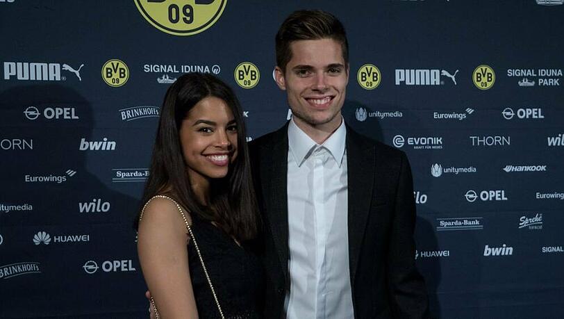 Julian Weigl und Sarah Richmond lernten sich als Teenager kennen.