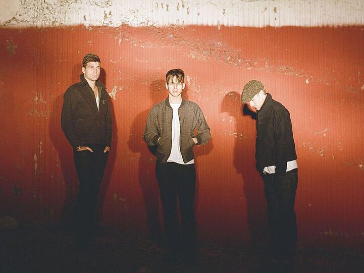Mark Foster (Mitte) mit seinen Bandkollegen