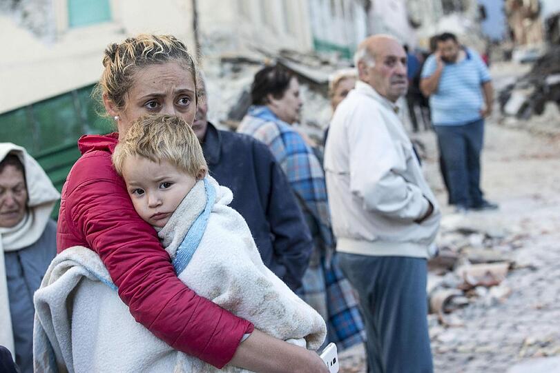 Ein ganzer Landstrich wurde niedergerüttelt: Das schwere Erdbeben in Italien hat auch mehrere Kinder verschüttet.