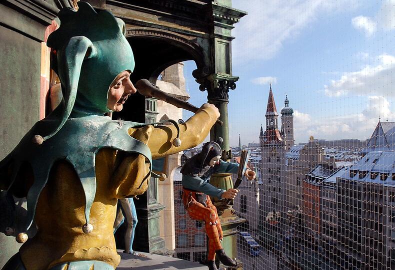 Ein Muss bei München-Besuchen: das Glockenspiel am Rathaus.