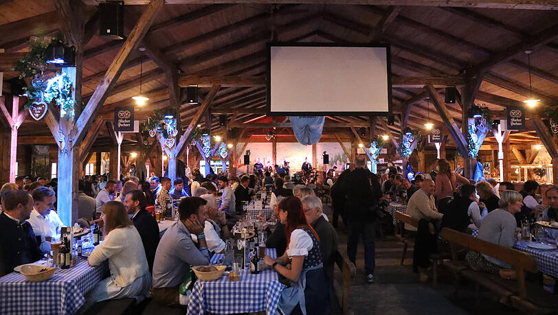 Griabig! Mitte November veranstalten die "Unternehmer für Sechzig" einen "Löwenabend in der Alm". (Archivbild)