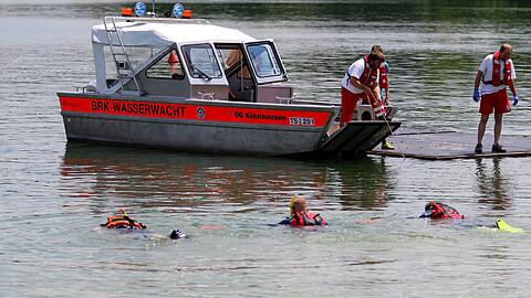 Die Wasserwacht konnte den 25-Jährigen nur noch leblos borgen.
