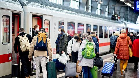 Die Deutsche Bahn bereitet sich auf den Weihnachts-Ansturm vor.