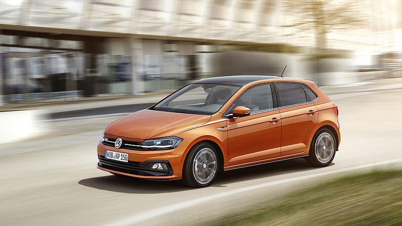 Ein Auto für die Masse mit Klasse: Bodenständiger als die zahlreichen Sportwagen und Luxuslimousinen, die in den Frankfurter Messehallen stehen werden, feiert der neue VW Polo auf der IAA seine Publikumspremiere.