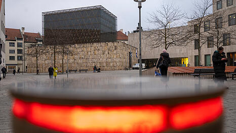 Die Synagoge am Sankt-Jakobs-Platz:Der Sicherheitsdienst hat den Drohbrief abgefangen und der Polizei &uuml;bergeben. Der Staatsschutz ermittelt.