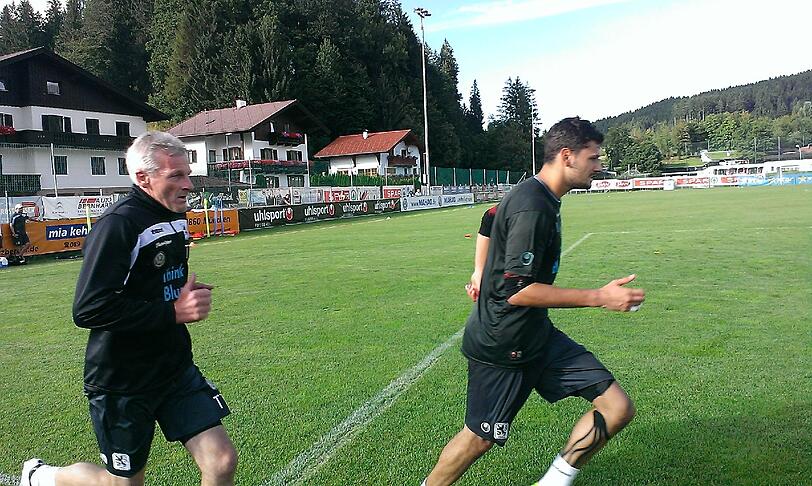 Schwitzen für die neue Saison: Die Löwen im Trainingslager in Kirchbichl.