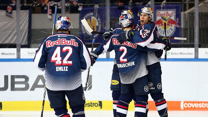 Ryan Button brachte den EHC gegen Krefeld nach 43 Minuten in Führung. Ryan Button brachte den EHC gegen Krefeld nach 43 Minuten in Führung.