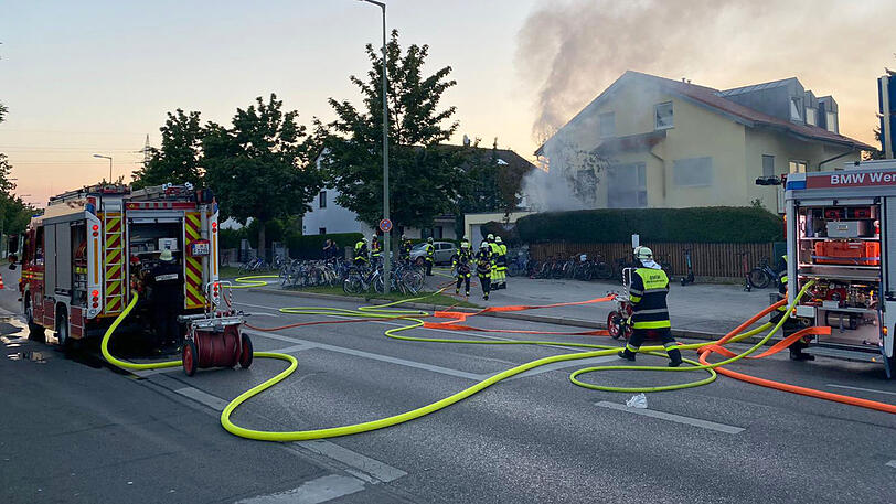 Die  Einsatzkräfte konnten den Brand löschen.