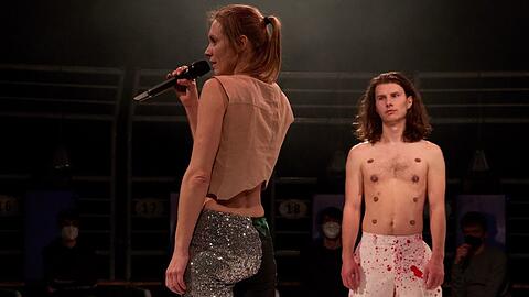 Simone Oswald und Hardy Punzel in "Pigs".