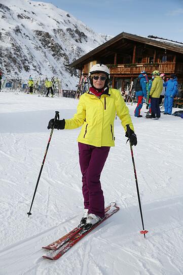 Zum Saison-Start schenkte die AZ 100 Lesern einen exklusiven Pistentag im Zillertal. Die Bilder von der Skigaudi in Hochfügen.