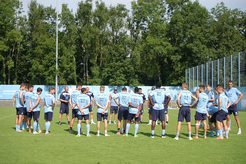 Die Bilder vom Freitagstraining der Löwen.