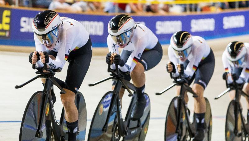 Die deutschen Bahnrad-Frauen wurden Zweite in der 4000-Meter-Mannschaftsverfolgung. Die deutschen Bahnrad-Frauen wurden Zweite in der 4000-Meter-Mannschaftsverfolgung.