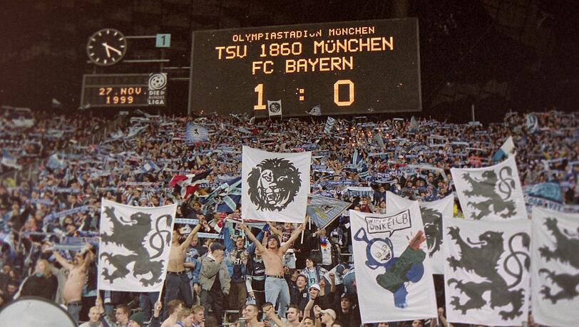 Ein Schuss für die Ewigkeit: Thomas Riedl wird für seine Tor-Granate im Duell gegen die Bayern bejubelt. Für den glühenden Sechzig-Fan Simon Pearce eine seiner schönsten Derby-Erinnerungen. Ein Schuss für die Ewigkeit: Thomas Riedl wird für seine Tor-Granate im Duell gegen die Bayern bejubelt. Für den glühenden Sechzig-Fan Simon Pearce eine seiner schönsten Derby-Erinnerungen.