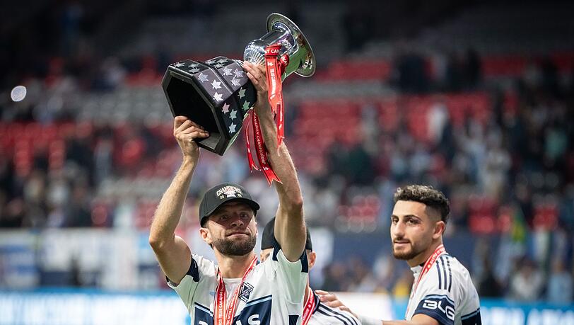Thomas Müller (l) gewann mit den Vancouver Whitecaps die kanadische Meisterschaft.