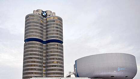 BMW zahlte insgesamt 3000 Euro Inflationsausgleichspr&auml;mie. Ob es auch diesmal den Besch&auml;ftigten eine Pr&auml;mie zukommen l&auml;sst, ist noch unklar.