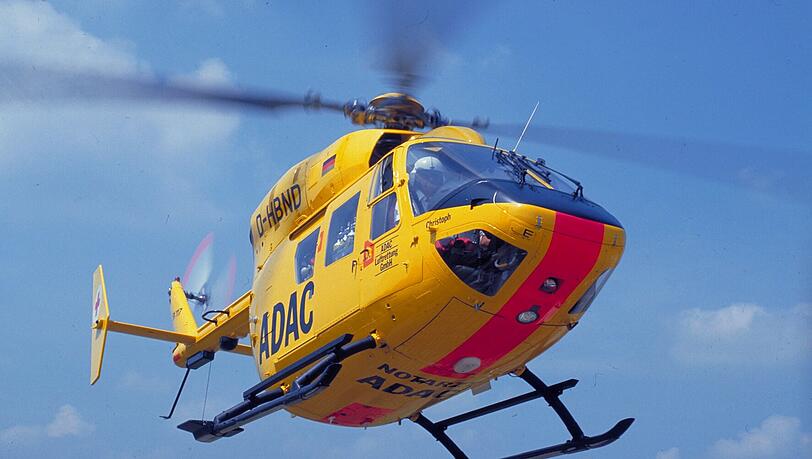 Wie helfen die Luftretter des ADAC? Einen Blick hinter die Kulissen der Gelben Engel der Luft und des Ambulanzdienstes können die Besucher am „Tag des Helfens“ am 14. September von 11 – 16 Uhr im Münchner ADAC-Hochhaus werfen. Wie helfen die Luftretter des ADAC? Einen Blick hinter die Kulissen der Gelben Engel der Luft und des Ambulanzdienstes können die Besucher am „Tag des Helfens“ am 14. September von 11 – 16 Uhr im Münchner ADAC-Hochhaus werfen.