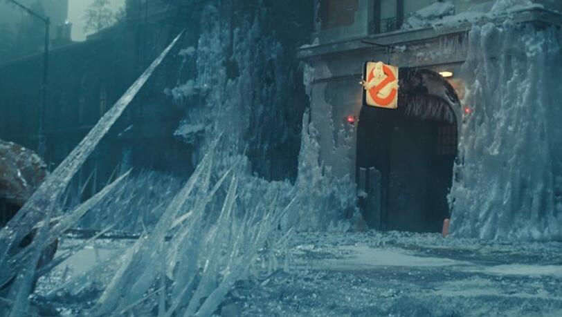 In "Ghostbusters: Frozen Empire" wird New York von einer tödlichen Kältewelle erfasst.