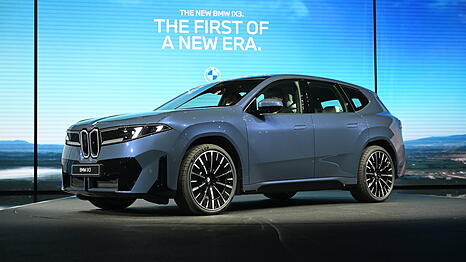 Der iX3 von BMW zählt zur Neuen Klasse und startet im Frühjahr zu Preisen ab 68.700 Euro. Der Antrieb: elektrisch. Wie bei vielen deutschen Neuheiten auf der IAA.