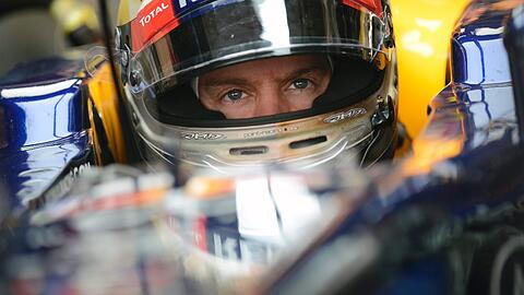 Kämpferisch schaut Sebastian Vettel nach dem Qualifying in Indien auf das was vor ihm liegt.