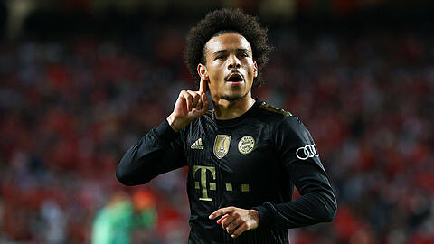 Leroy Sané trifft zum 1:0 für den FC Bayern in Lissabon.