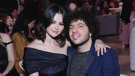 Selena Gomez und Benny Blanco verbringen 2025 ihr erstes Weihnachtsfest als Ehepaar.