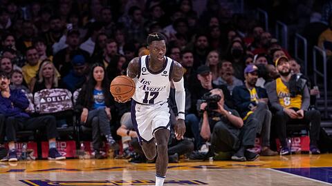 Für Dennis Schröder ist es das zweite NBA-Spiel nach seiner Verletzung zum Saisonstart.