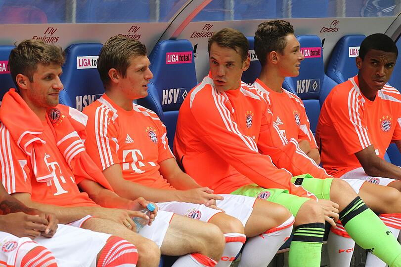 Dritter mit 1:0 gegen den HSV beim Ligatotal-Cup aber ein Doppel-Ausfall beim FC Bayern. Die Bilder vom Spiel