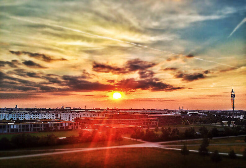 Romantischer Sonnenuntergang in Riem.