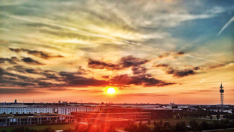 Romantischer Sonnenuntergang in Riem.