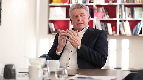 "Ich hätte auch gerne schon ein paar Bändchen durchgeschnitten": OB Dieter Reiter über die anstehenden Verkehrsprojekte.