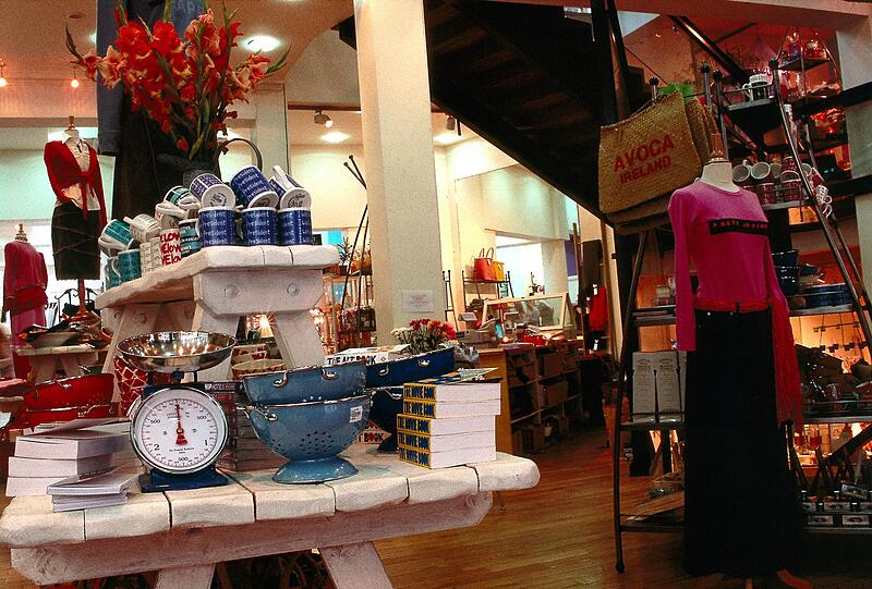 Avoca Handweavers liegt gleich am Anfang der Shoppingmeile Grafton Street.