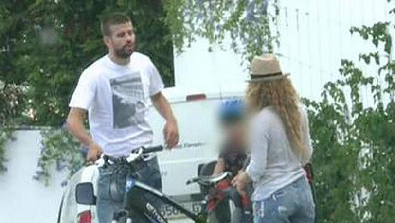 Shakira und Piqué mit dem gemeinsamen Sohn Shakira und Piqué mit dem gemeinsamen Sohn