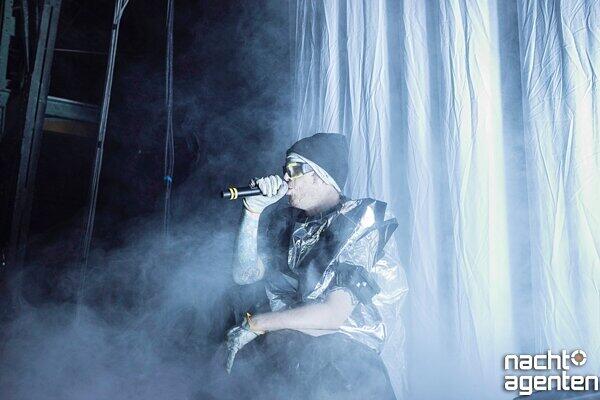 Hip-Hop a la Deichkind. Bilder von der fulminanten Show am 23.11 im Zenith in München.