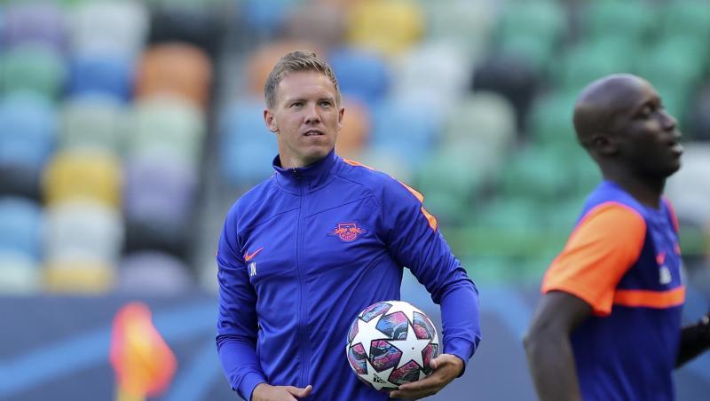 Leipzigs Trainer Julian Nagelsmann (l). Foto: Miguel A. Lopes/Pool EPA/AP/dpa/Archivbild Leipzigs Trainer Julian Nagelsmann (l). Foto: Miguel A. Lopes/Pool EPA/AP/dpa/Archivbild