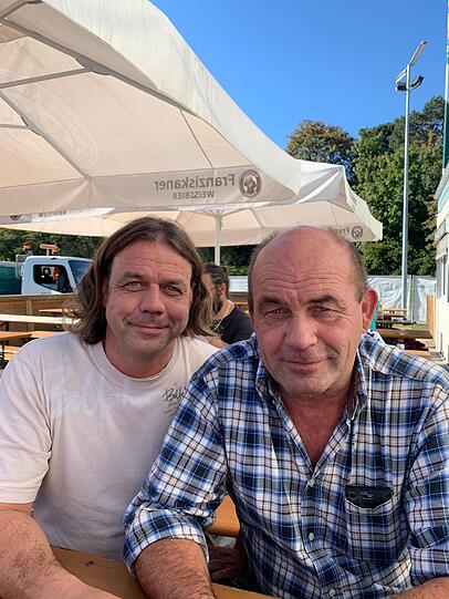 Zelt-Zampanos: Toni Pletschacher mit seinem Bruder Ulli (l.).