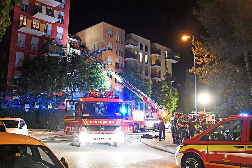 Bilder vom Feuerwehreinsatz in Ramersdorf.