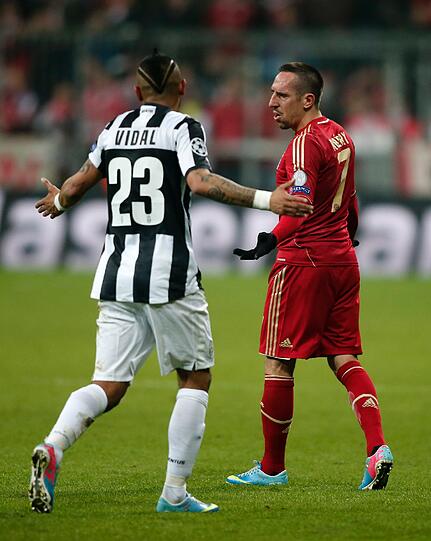 ...genauso wie der ebenfalls von Bayern begehrte Arturo Vidal.