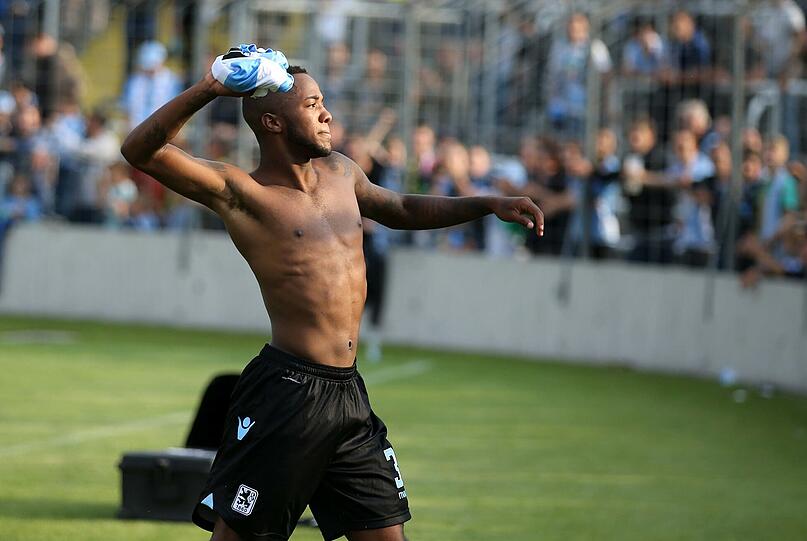 1:0-Sieg gegen Dortmund - die besten Bilder vom "Heimatabend" im Grünwalder.
