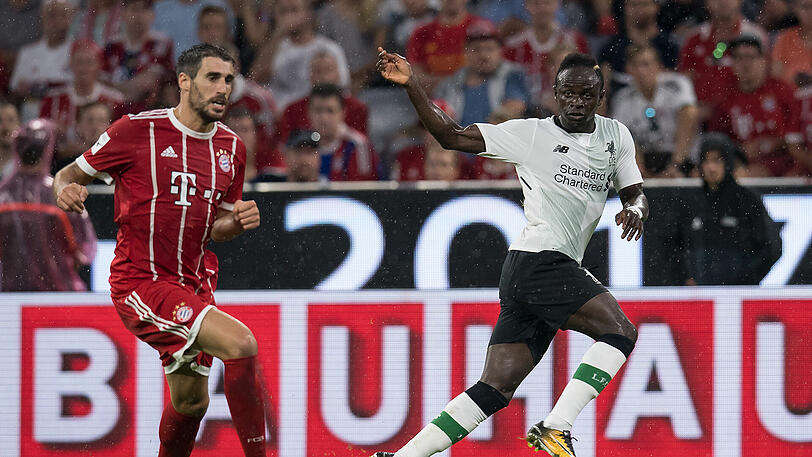 JAVI MARTINEZ: NOTE 4.
Konnte Mane beim 0:1 nicht mehr entscheidend stören und sah bei dessen Hackentrick vorm 0:2 unglücklich aus. Hatte auch mit Firmino so seine Probleme. Stoppte Can in höchster Not (42.).