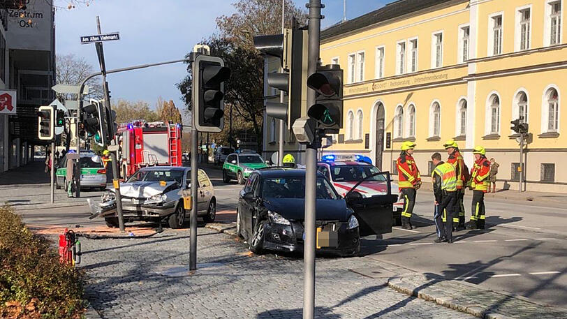 Crash am CCL: Beim Abbiegen übersieht eine 77-Jährige den Gegenverkehr.