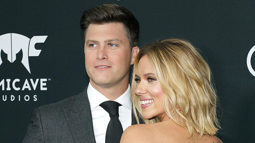 Colin Jost und Scarlett Johansson sind seit Kurzem Mann und Frau.