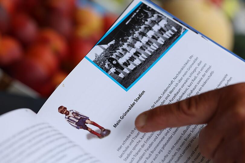 Dass er immer ein Sechzger war, kann man in seinem Buch nachlesen.