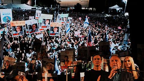 Laut den Organisatoren strömten rund 400.000 Menschen auf den "Platz der Geiseln".
