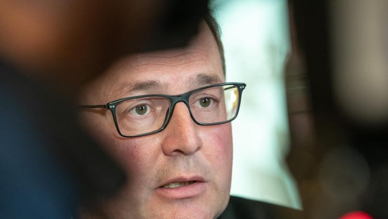 Markus Plenk (fraktionslos), ehemaliger AfD-Fraktionschef im bayerischen Landtag, vor der Presse. Foto: Peter Kneffel/dpa/Archivbild Markus Plenk (fraktionslos), ehemaliger AfD-Fraktionschef im bayerischen Landtag, vor der Presse. Foto: Peter Kneffel/dpa/Archivbild